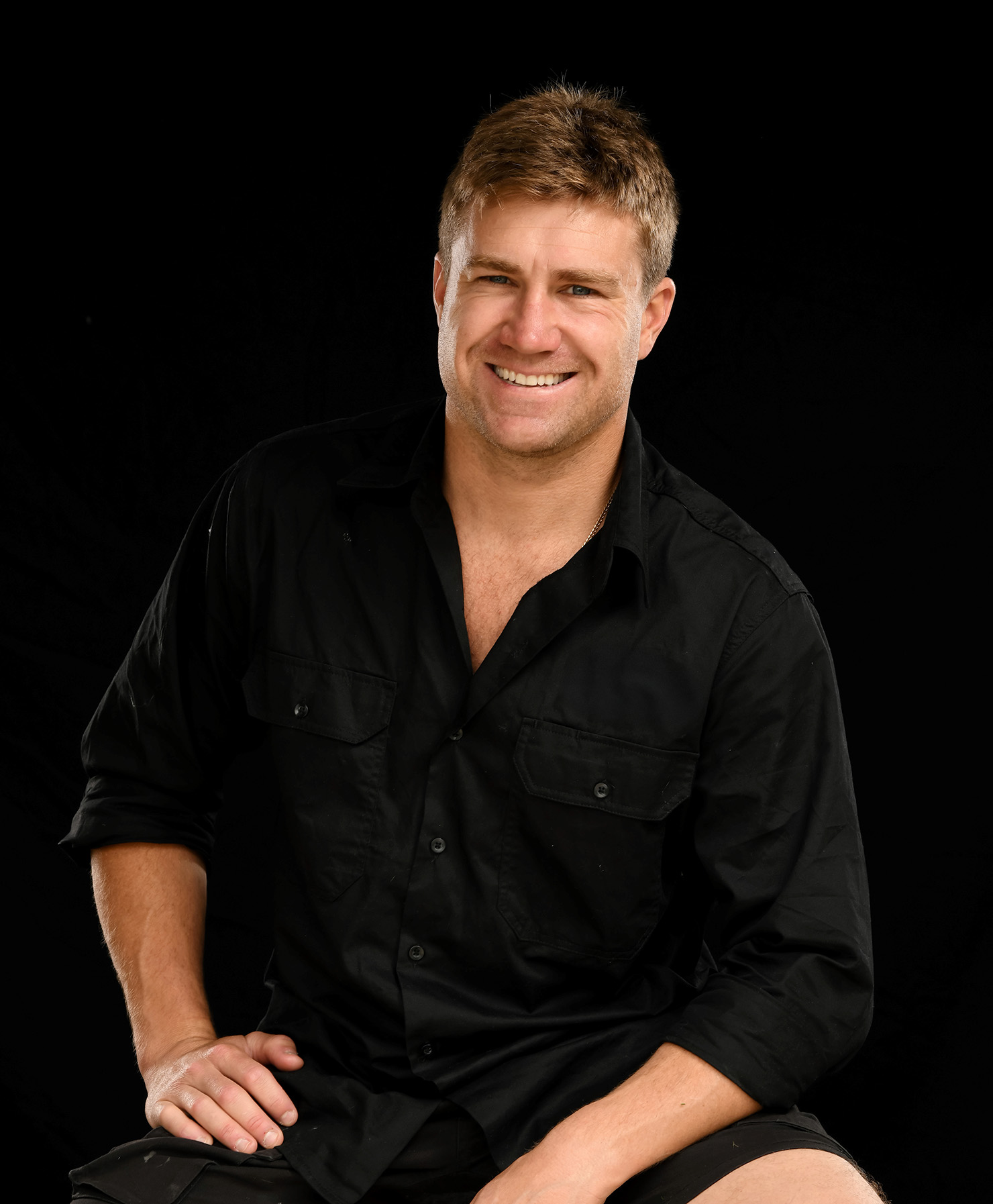 Mitch Headshot 1 Mitch-Warren